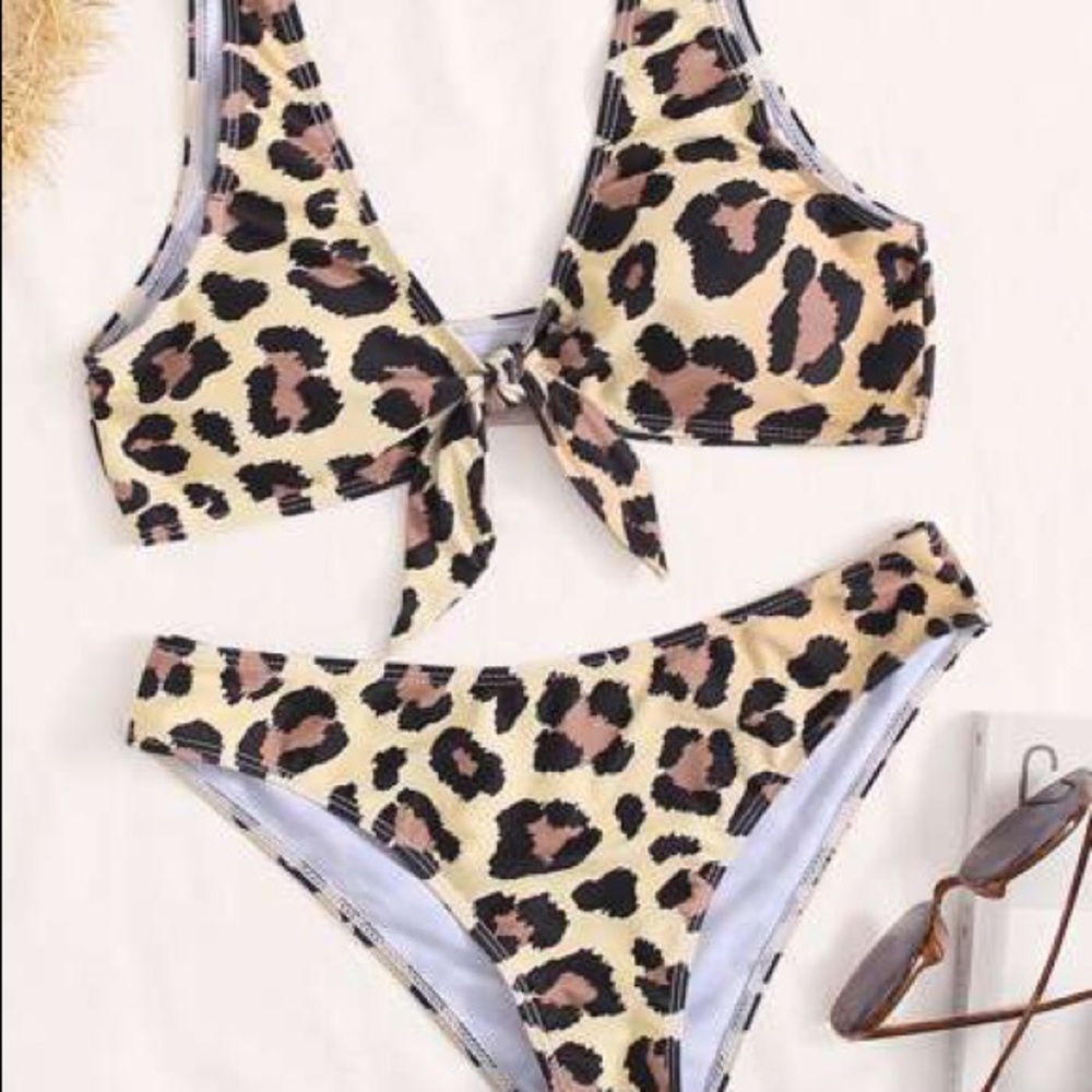 Adorable Leopard Print Two Piece Swimsuit